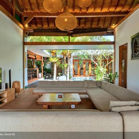 Jixiang Hotel Ubud エクステリア 写真